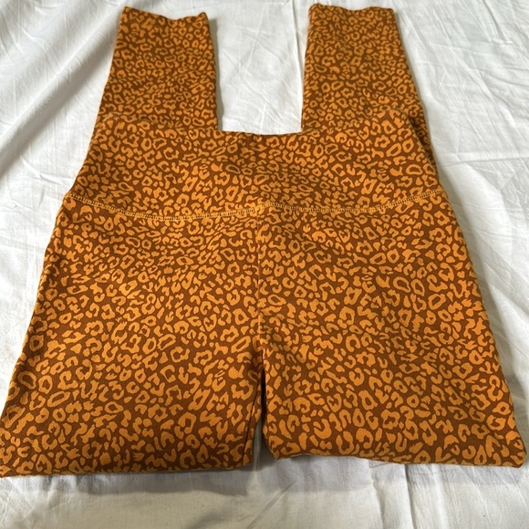 Lou & Grey Leopard Print Workout Set Leggings/Bralette XXS/XS - Picture 7 of 9